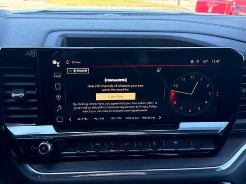 Used 2024 GMC Sierra 1500 SLT image 19