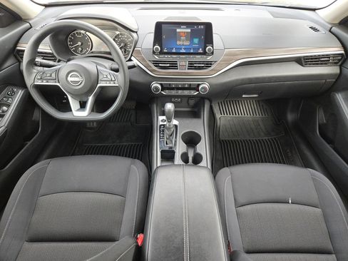 Certified 2025 Nissan Altima 2.5 SV image 15