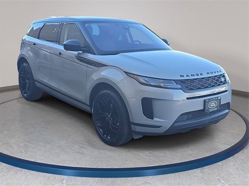 Used 2020 Land Rover Range Rover Evoque SE image 4