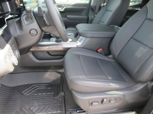 New 2025 Chevrolet Silverado 1500 LTZ image 16