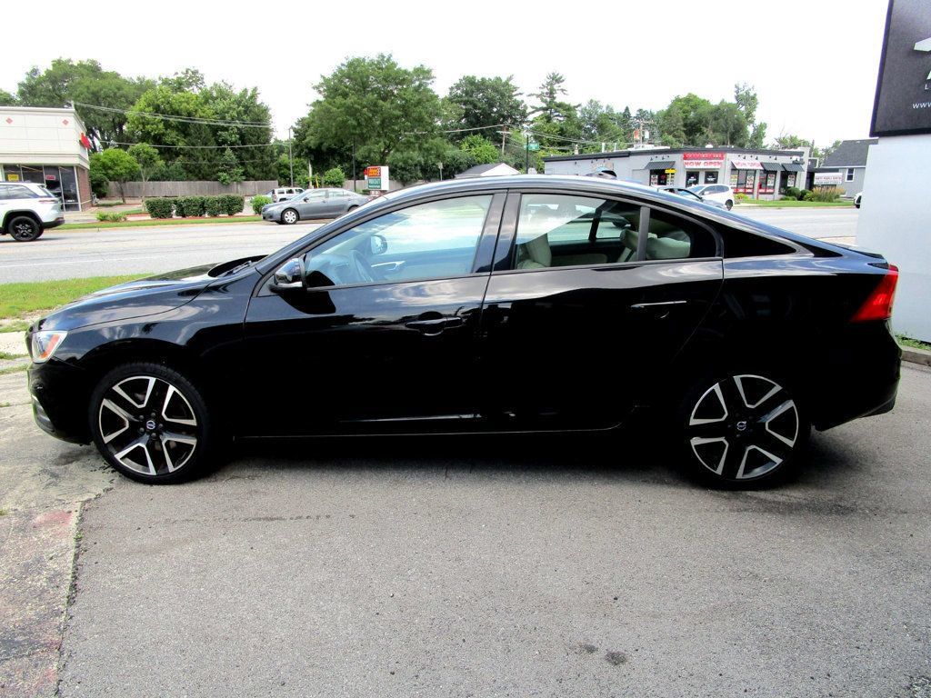 Used 2017 Volvo S60 T5 Dynamic AWD/4WD image 10