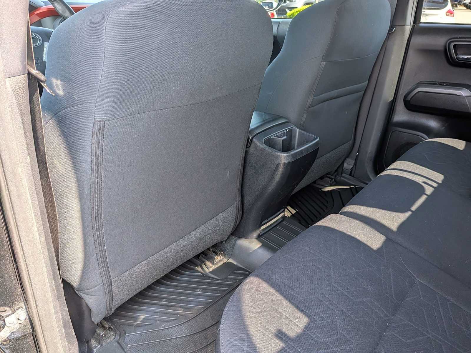 Used 2019 Toyota Tacoma TRD Sport AWD/4WD image 16