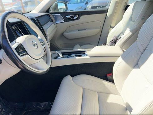 Used 2019 Volvo XC60 T8 Inscription w/ Advanced Package image 12