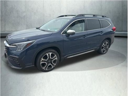 Used 2023 Subaru Ascent Limited w/ Technology Package AWD/4WD image 1