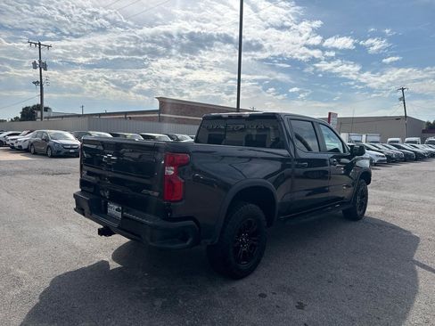 Used 2022 Chevrolet Silverado 1500 ZR2 w/ Technology Package AWD/4WD image 6