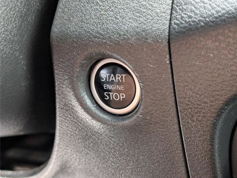 Used 2023 Nissan Frontier SV image 24