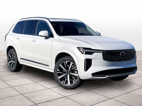 New 2026 Volvo XC90 T8 Core AWD/4WD image 2