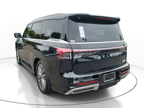 New 2026 INFINITI QX80 Luxe image 4