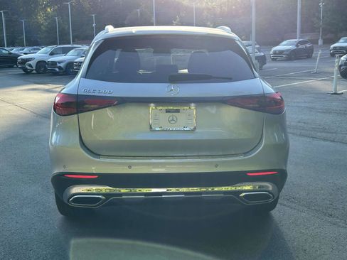 New 2027 Mercedes-Benz GLC 300 image 7