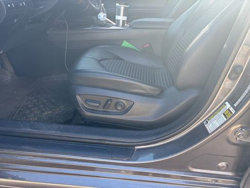 Used 2023 Toyota Camry SE image 5