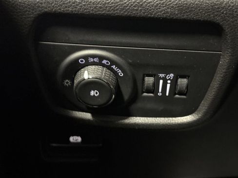 Used 2024 Jeep Grand Cherokee Limited AWD/4WD image 18