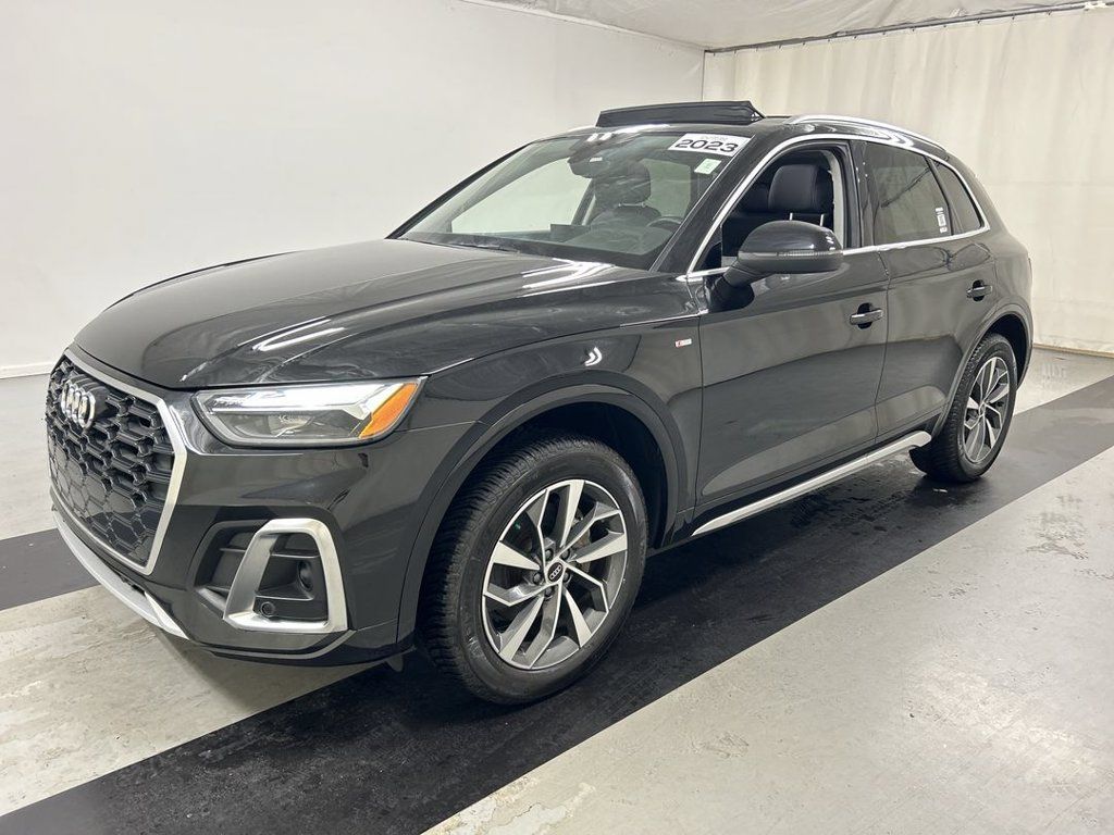 Used 2023 Audi Q5 2.0T Premium w/ Convenience Package AWD/4WD image 5