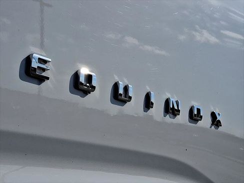 Used 2025 Chevrolet Equinox LT w/ Safety and Technology Package FWD image 24