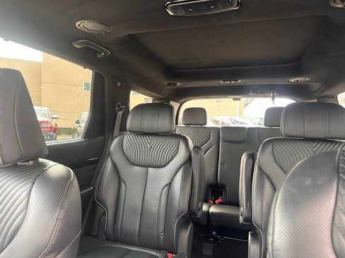 Used 2025 Hyundai Palisade Calligraphy image 18