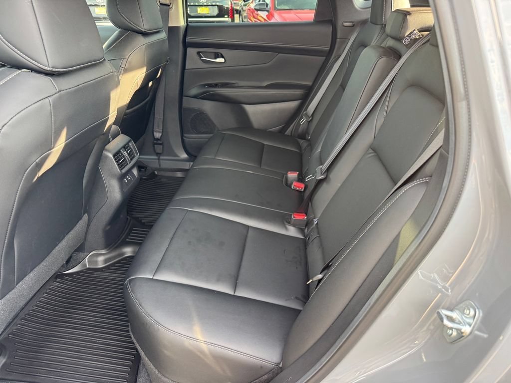 Used 2025 Nissan Murano SL AWD/4WD image 13
