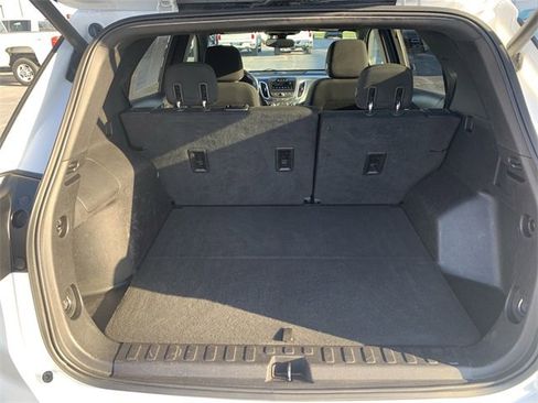 Used 2018 Chevrolet Equinox LT image 24