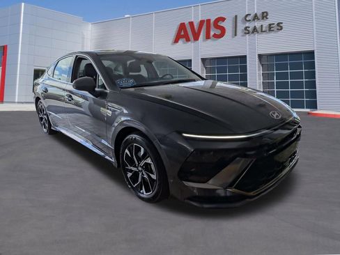 Used 2025 Hyundai Sonata SEL FWD image 3