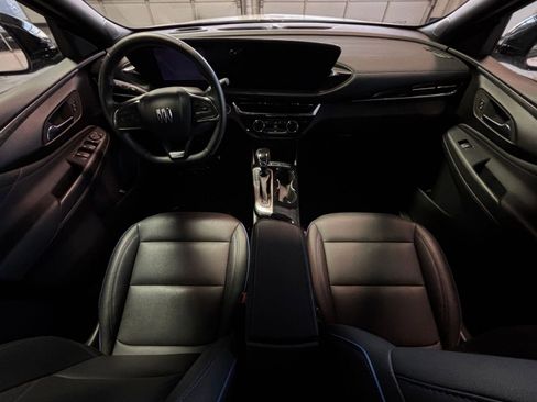 Used 2025 Buick Envista Sport Touring image 35