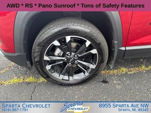 Used 2026 Chevrolet Equinox RS AWD/4WD image 9