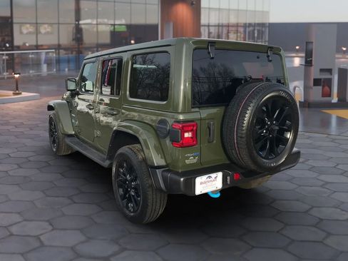 Used 2023 Jeep Wrangler Unlimited Sahara w/ Cold Weather Group image 10