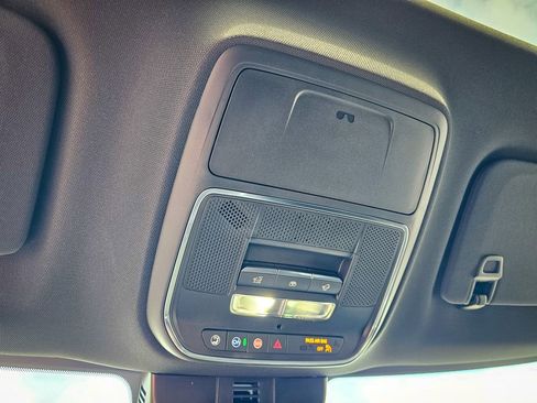 New 2026 GMC Acadia Denali w/ Super Cruise Package image 31