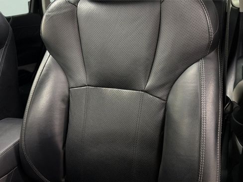 Certified 2022 Subaru Forester Limited AWD/4WD image 18