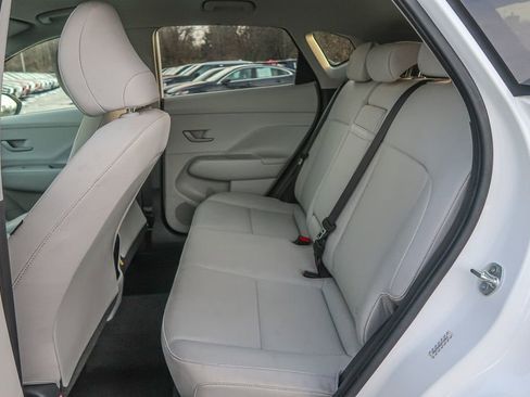 Used 2024 Hyundai Kona SEL w/ Convenience Package image 23