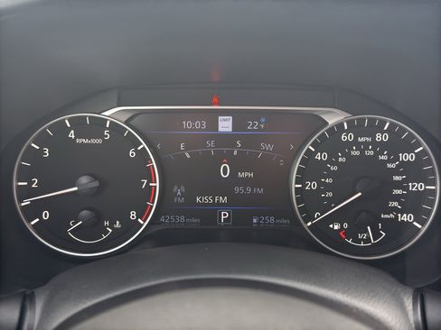 Certified 2024 Nissan Altima 2.5 SV w/ SV Premium Package image 17