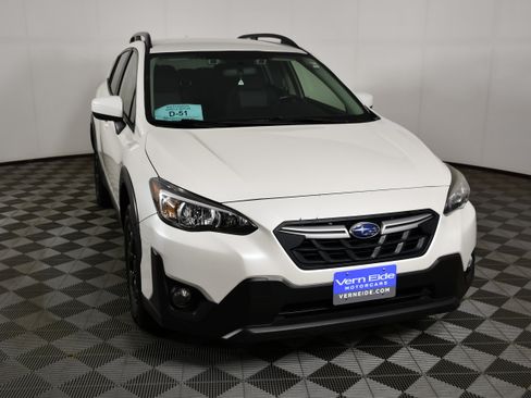 Used 2022 Subaru Crosstrek 2.0i Premium AWD/4WD image 3