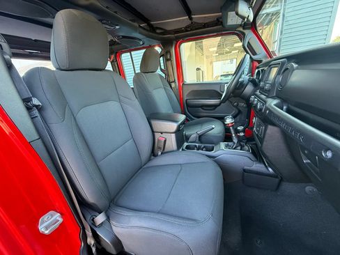 Used 2020 Jeep Wrangler Unlimited Sport AWD/4WD image 19