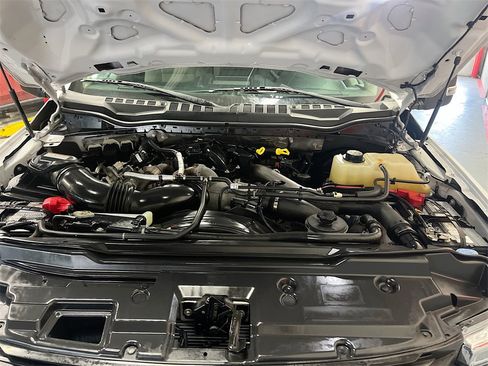 Used 2019 Ford F350 XLT image 27