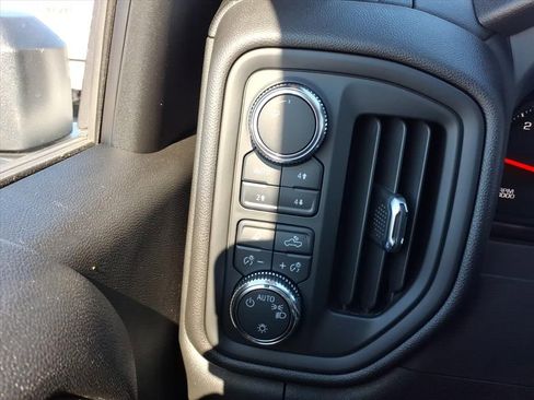 New 2026 GMC Sierra 3500 Pro w/ Convenience Package image 17