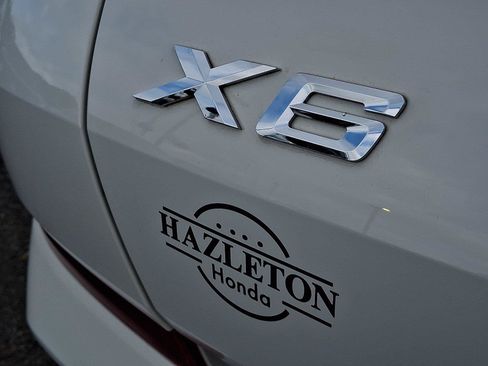 Used 2022 BMW X6 xDrive40i w/ Executive Package AWD/4WD image 33