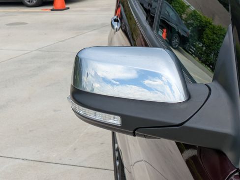 Used 2018 Ford Explorer Platinum AWD/4WD image 8