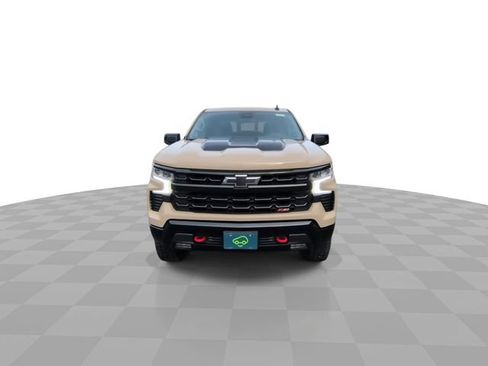 Used 2022 Chevrolet Silverado 1500 LT Trail Boss w/ Convenience Package II image 3