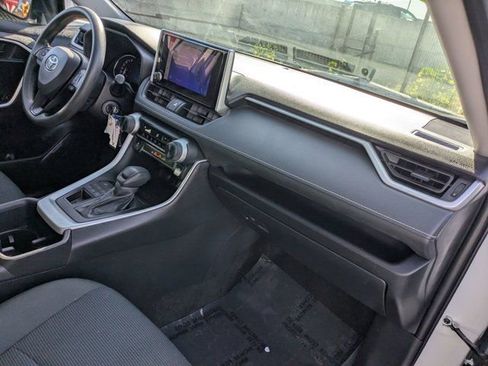 Used 2024 Toyota RAV4 LE image 6