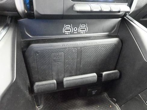 Used 2025 RAM 1500 Big Horn AWD/4WD image 42