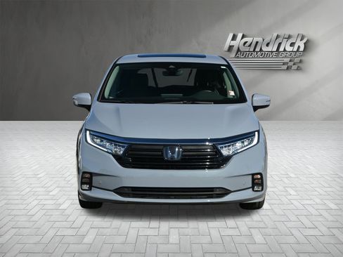 Used 2024 Honda Odyssey Elite image 6