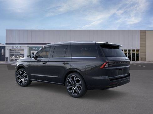 New 2026 Lincoln Navigator Black Label AWD/4WD image 4