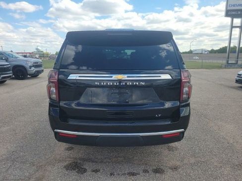 Used 2024 Chevrolet Suburban LT RWD image 23