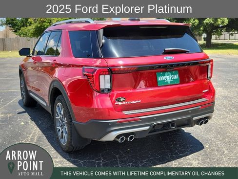 Used 2025 Ford Explorer Platinum w/ Ultimate Package AWD/4WD image 9