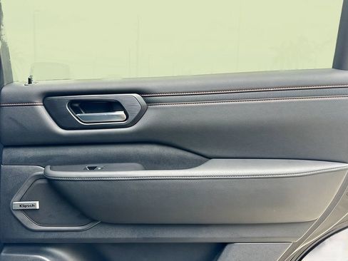 New 2025 Nissan Armada PRO-4X w/ Pro-4X Premium Package image 36