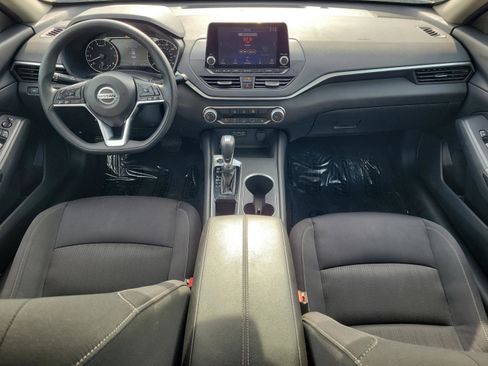 Certified 2022 Nissan Altima 2.5 SV image 16