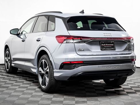 Used 2023 Audi Q4 e-tron Premium Plus w/ Premium Plus AWD/4WD image 2