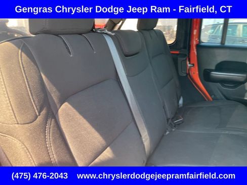 Used 2019 Jeep Wrangler Unlimited Sport S AWD/4WD image 27