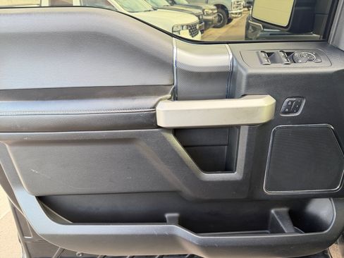 Used 2015 Ford F150 Lariat w/ Equipment Group 502A Luxury AWD/4WD image 13