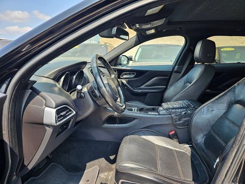 Used 2017 Jaguar F-PACE Prestige AWD/4WD image 13