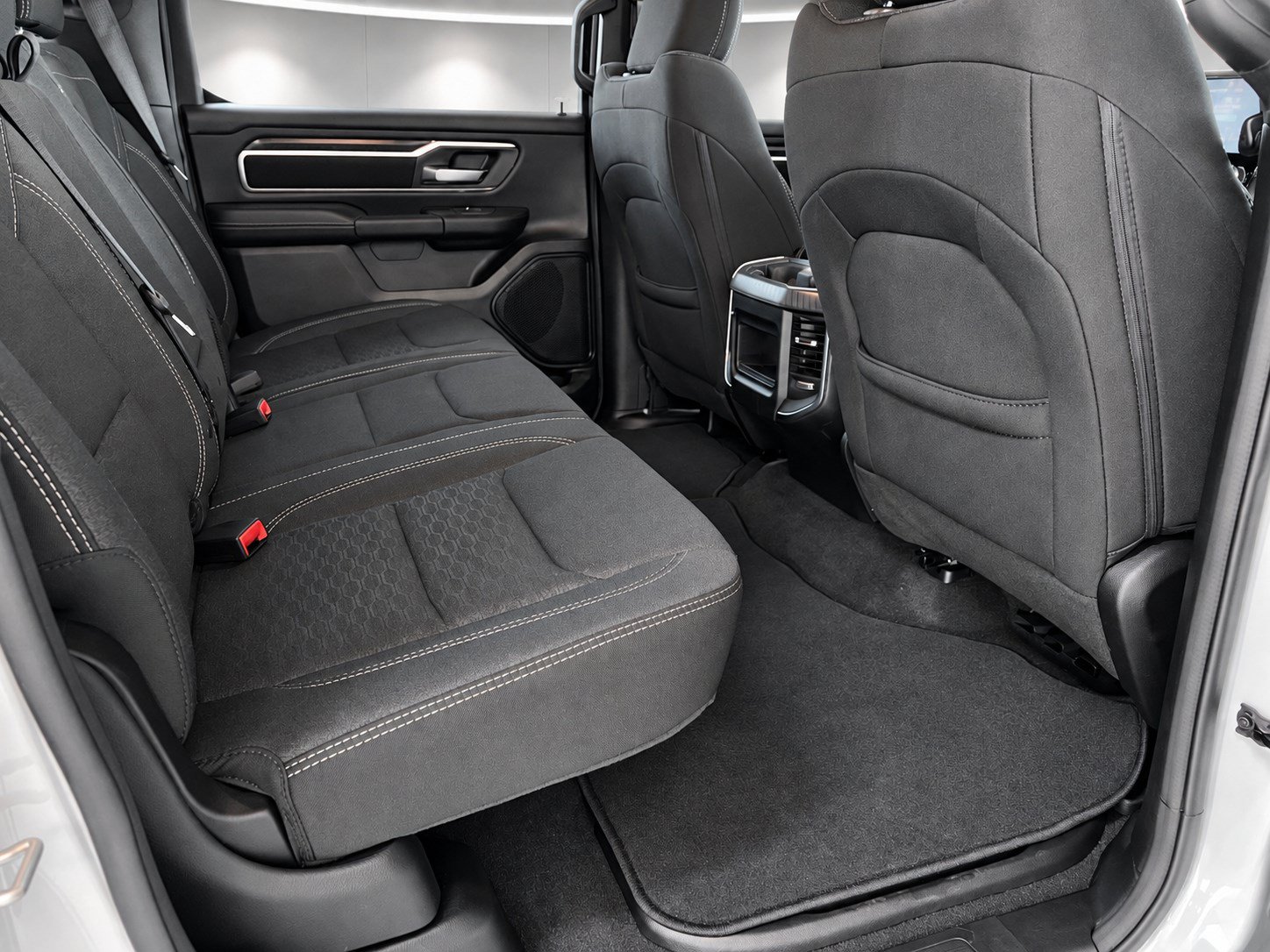 Used 2025 RAM 1500 Big Horn AWD/4WD image 25