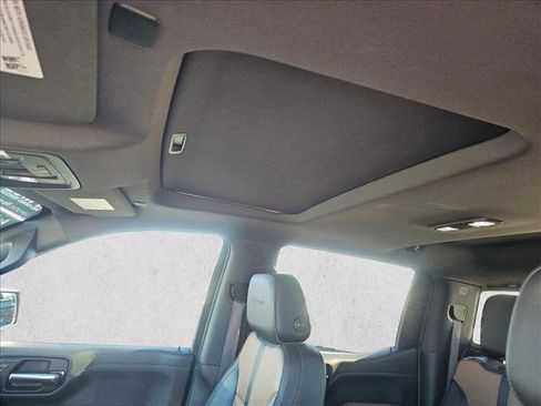 Used 2019 Chevrolet Silverado 1500 High Country w/ Technology Package image 22