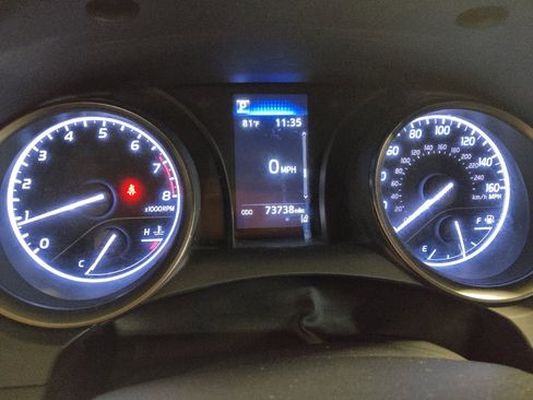 Used 2022 Toyota Camry SE image 23